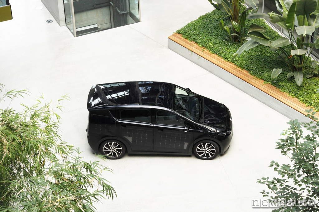 Sono Motors Sion 2019 celle solari Sono Motors Sion 2019 vista dall'alto