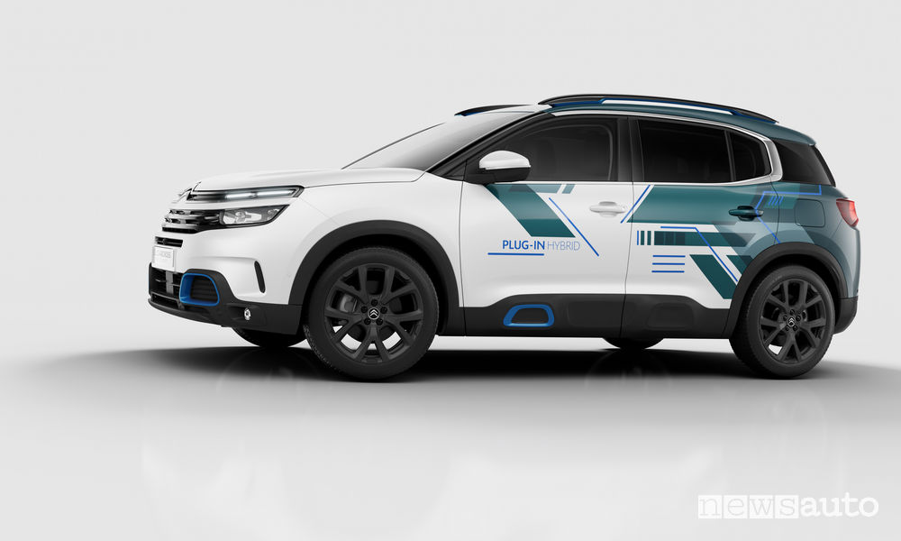 Citroën C5 Aircross Hybrid Concept, vista laterale