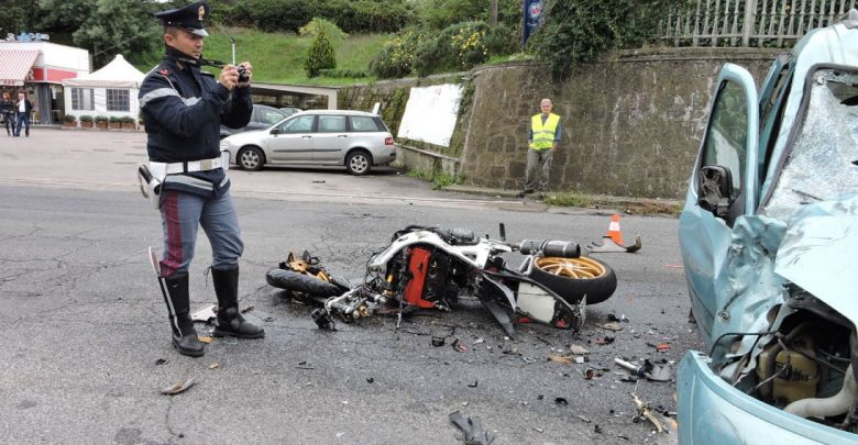 Incidente moto mortale