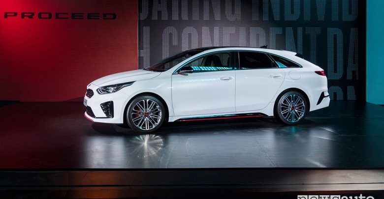 Kia Proceed 2019 GT, vista laterale