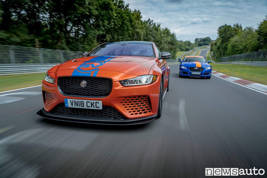 Jaguar XE SV Project 8 Race Taxi Jaguar XE SV Project 8 Race Taxi