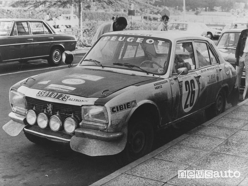 Peugeot_504 Safari Rally 1975