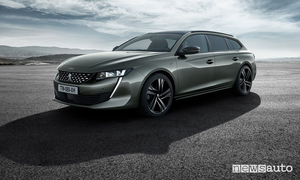 Peugeot 508 SW 2019 First Edition, vista di profilo
