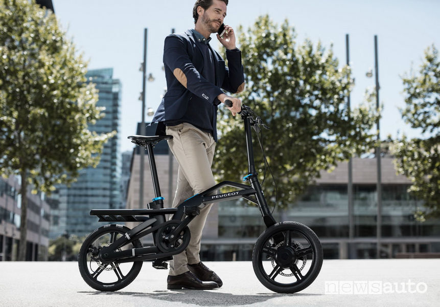 Peugeot e-bike pieghevole eF01