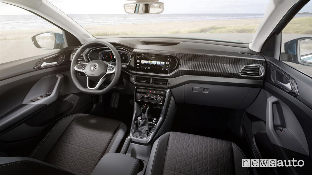 Volkswagen_T_Cross 2019, plancia strumenti