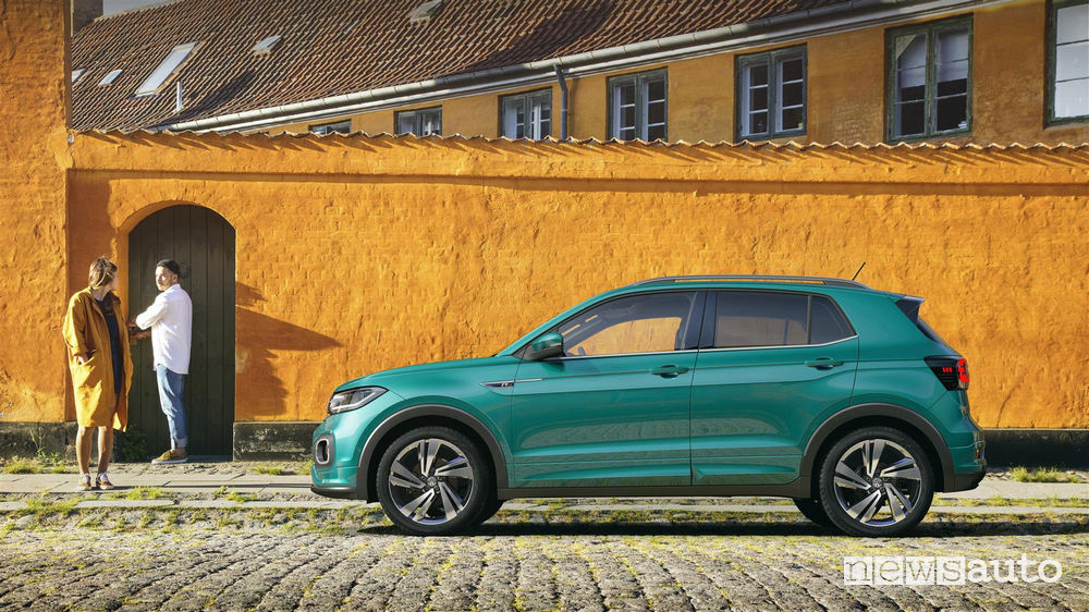 Volkswagen_T_Cross 2019, vista laterale