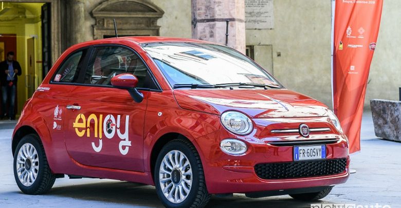Fiat 500 Enjoy come funziona