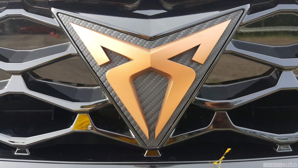 Logo Cupra anteriore calandra Ateca