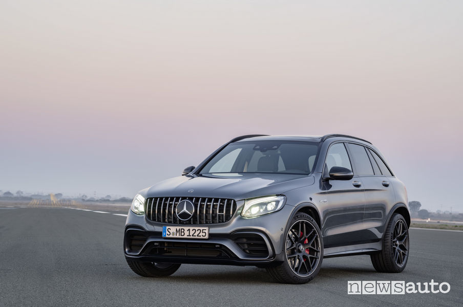 Mercedes-AMG GLC 63 S 4MATIC+, vista di profilo