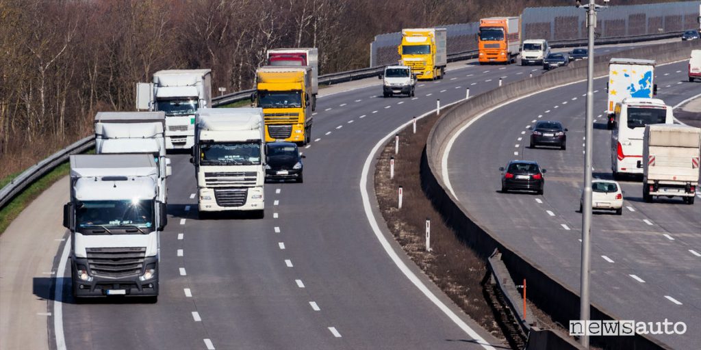 Autocarri e tir senza AdBlue