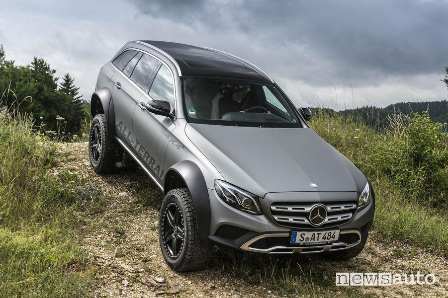 Pendenza Mercedes-Benz Classe E All-Terrain 4x4²