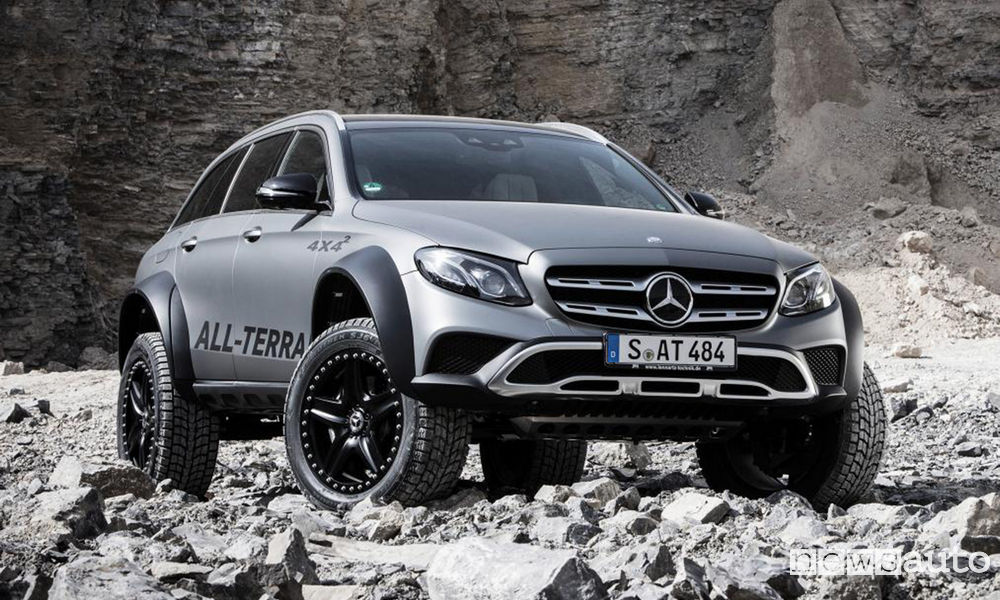 Vista frontale della Mercedes-Benz Classe E All-Terrain 4x4²