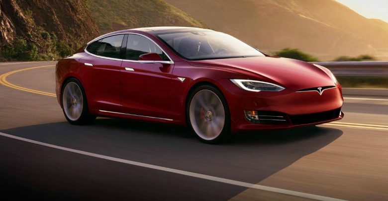 Tesla model s p100d auto sportiva