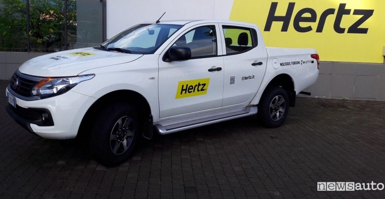 Pick-up a noleggio Hertz Fiat Fullback