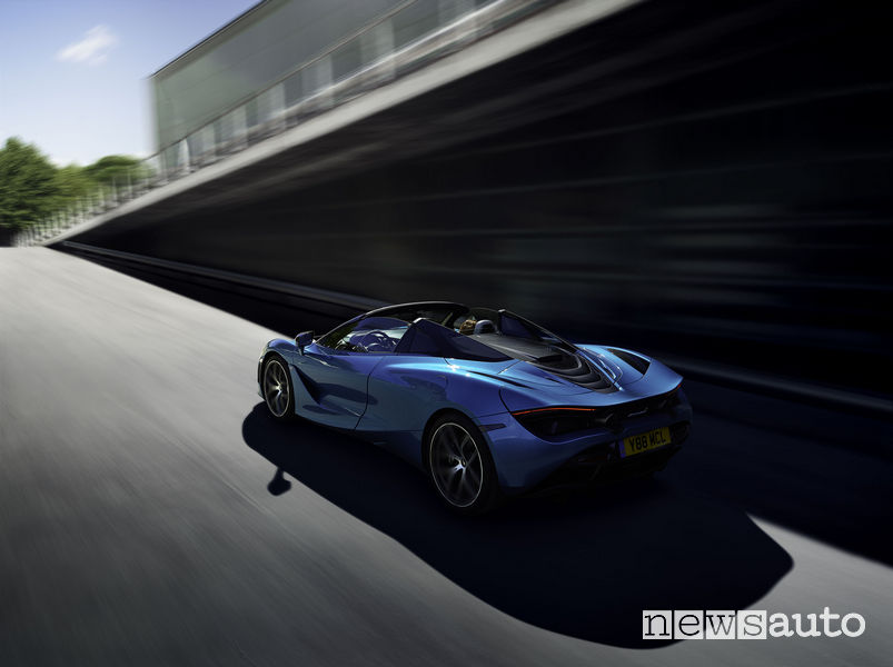 McLaren_720S Spider, vista posteriore