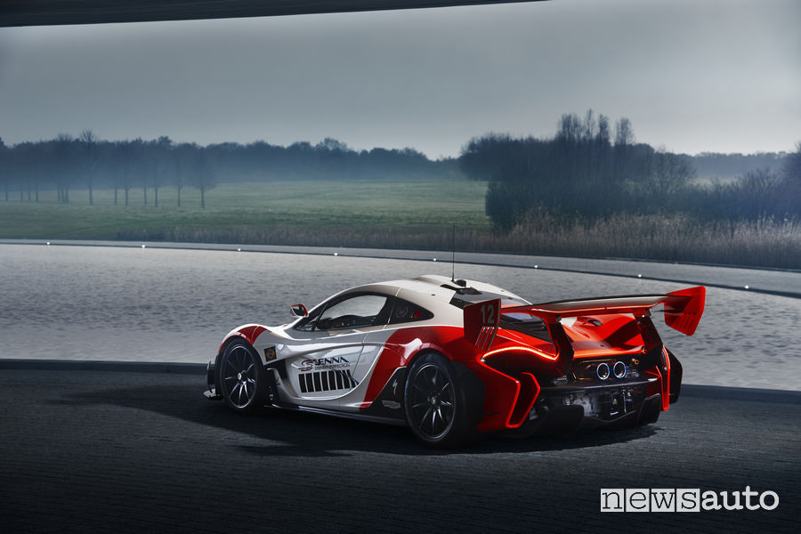McLaren P1_GTR Senna, vista posteriore