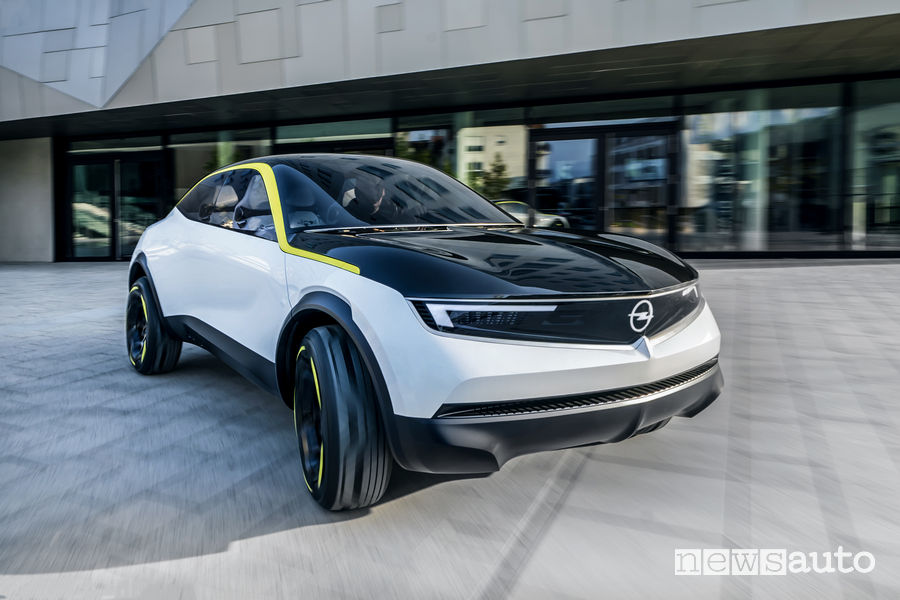 Opel GT X Experimantal, vista di profilo