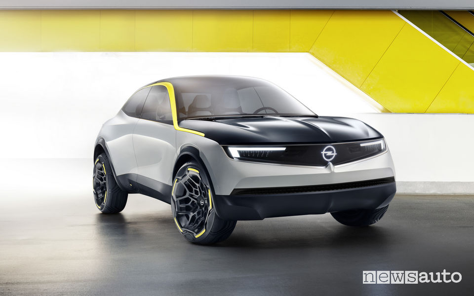 Opel GT X Experimantal, vista di profilo