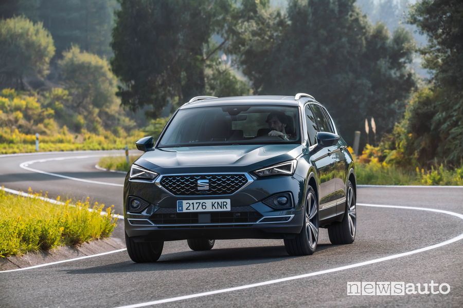 Seat_Tarraco 2019 Xcellence Verde Camouflage, vista di profilo