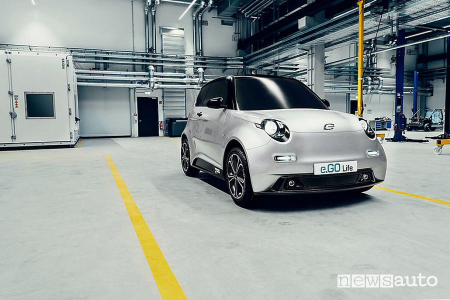 e.Go Life city car elettrica, vista di profilo