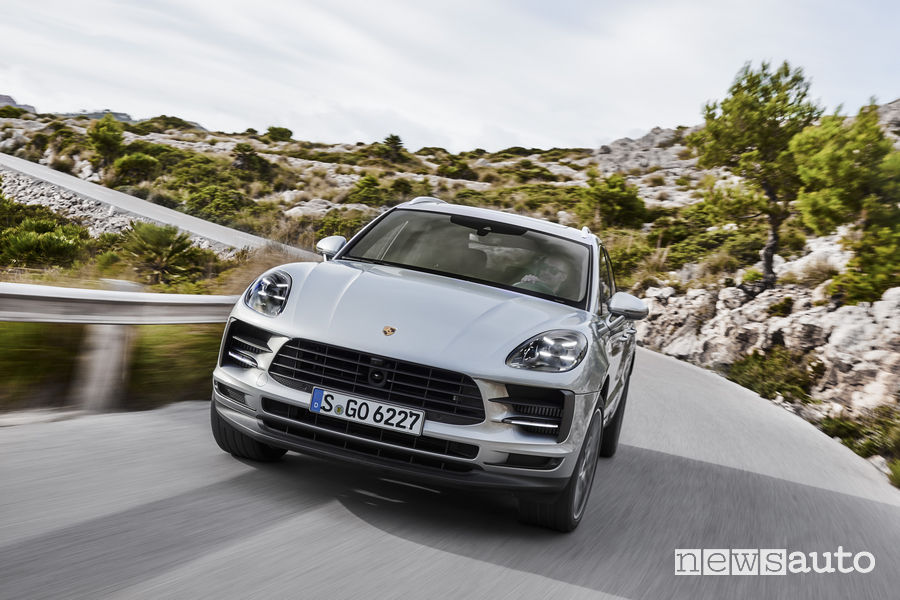 Porsche_Macan S 2019, vista frontale