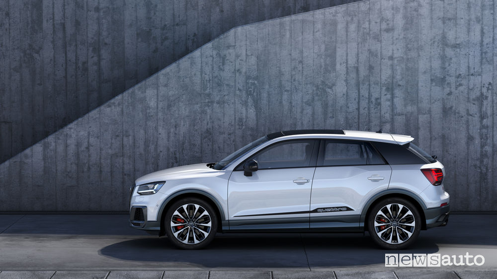 SUV sportivo Audi SQ2, vista posteriore