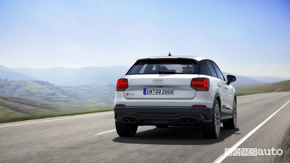 SUV sportivo Audi SQ2, vista posteriore
