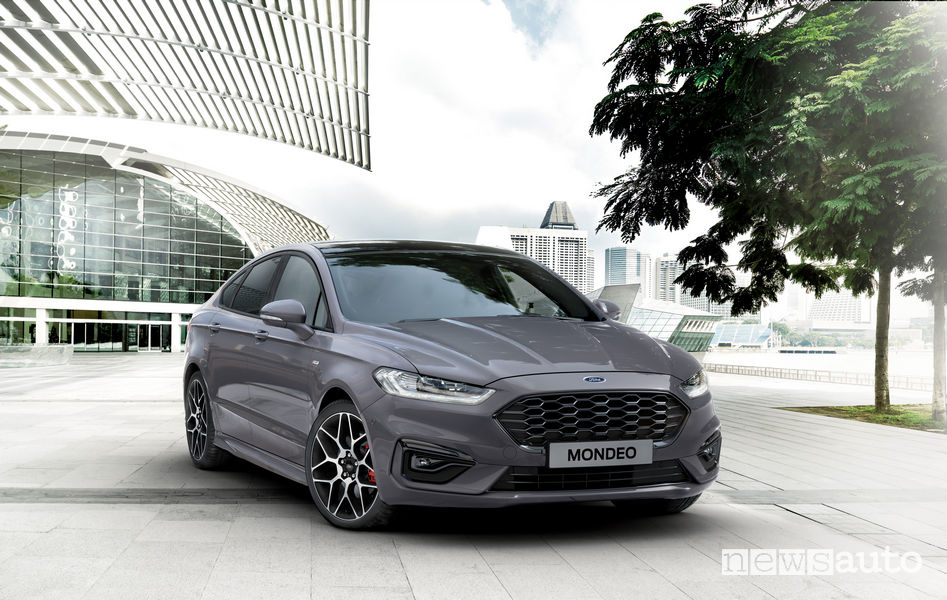 Ford Mondeo Hybrid 2019 ST Line