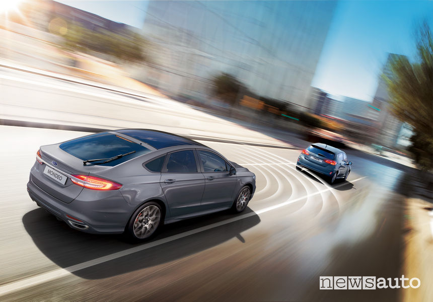 Ford Mondeo Hybrid 2019, Adaptive Cruise Control (ACC)