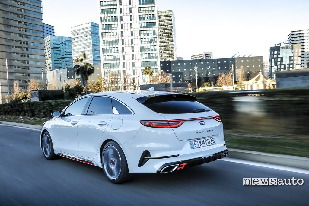 Kia Proceed GT 2019 07 Vista posteriore