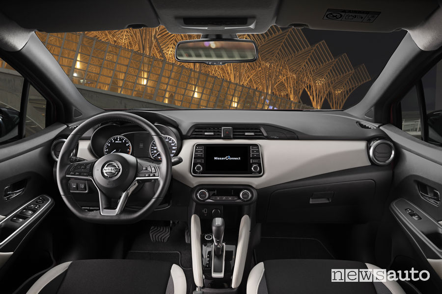 Nissan Micra 2019, plancia strumenti