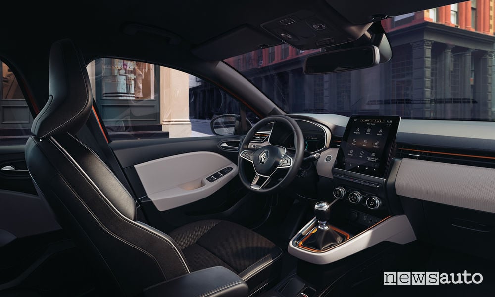 Sedili anteriori e interni Renault Clio 2020