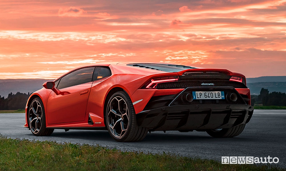 Lamborghini Huracán EVO, vista posteriore