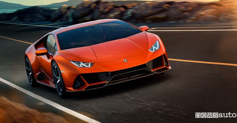 Supercar Lamborghini Huracan EVO
