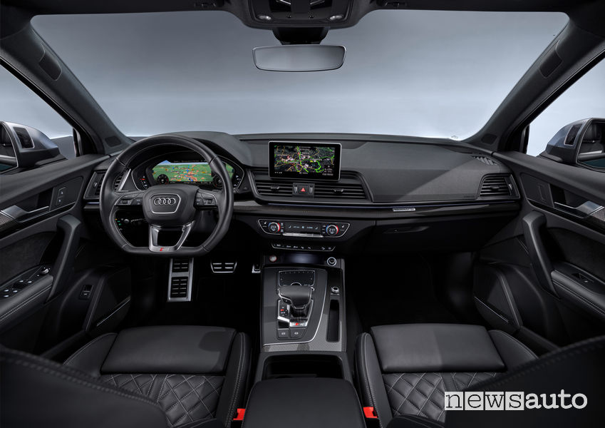 Audi SQ5 TDI, plancia strumenti