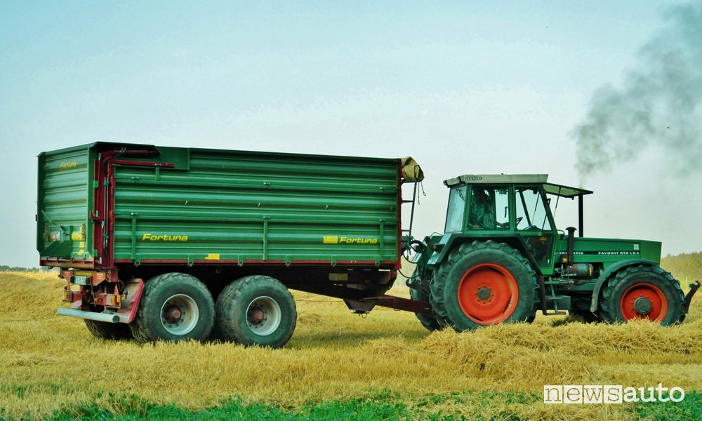 Revisione rimorchio trattore mezzo agricolo
