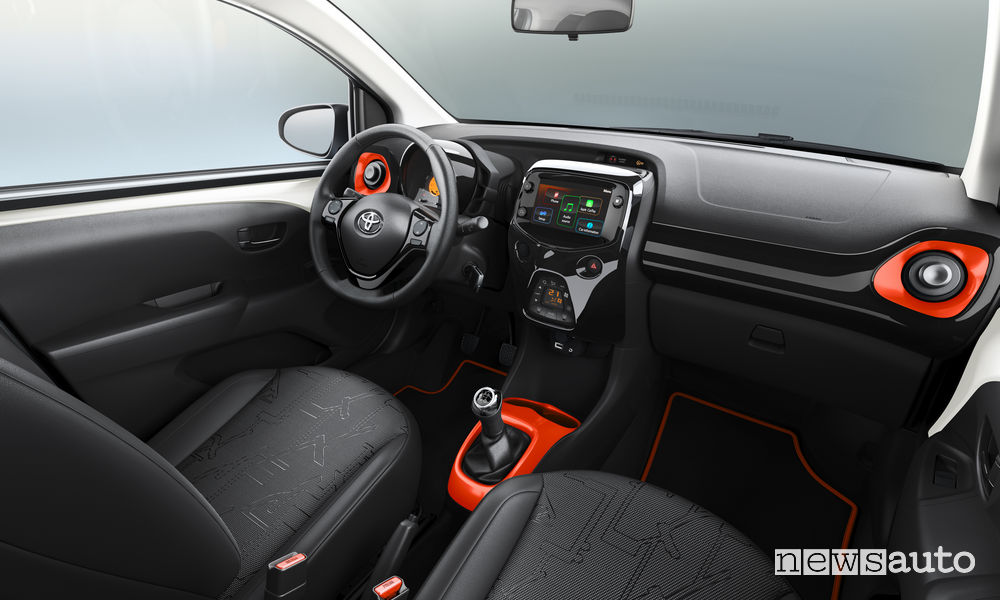 Toyota Aygo x-wave, abitacolo