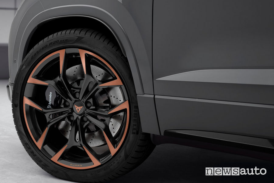 Cupra Ateca Special Edition, cerchi in lega 20" e freni Brembo