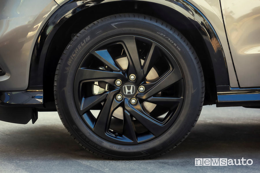 Honda HR-V 2019, cerchi in lega 18"