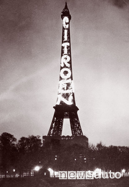 Citroën Torre Eiffel Parigi