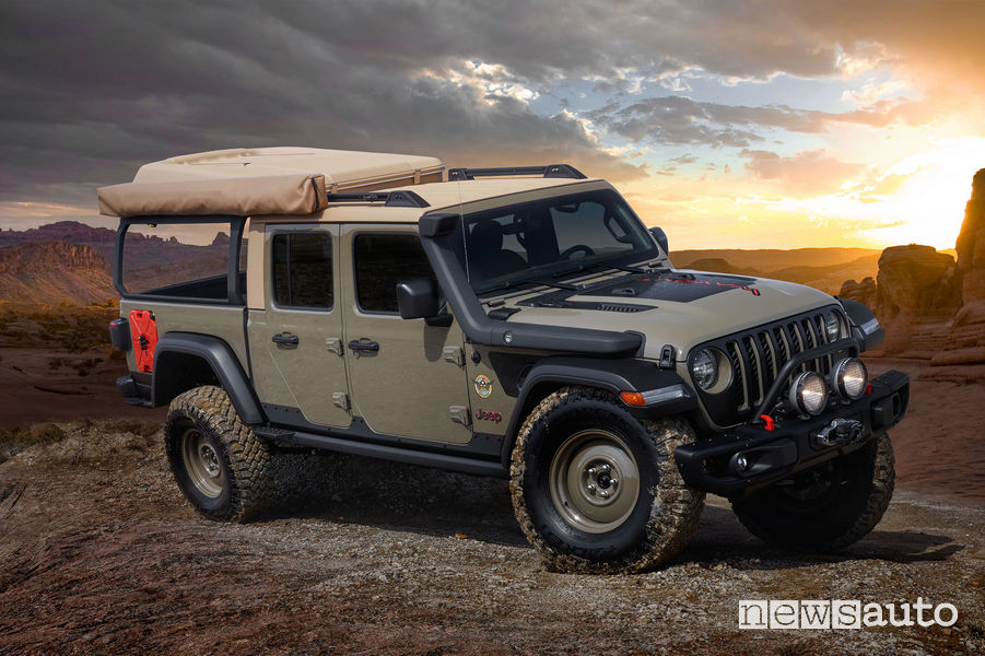 Jeep Wayout vista di profilo