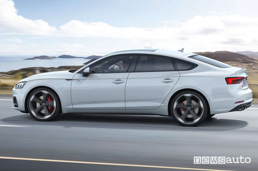 Audi S5 Sportback TDI vista laterale