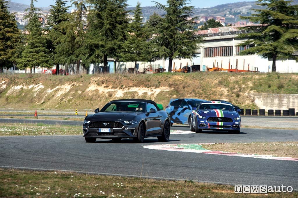 Ford Performance Driving University Mustang Pista