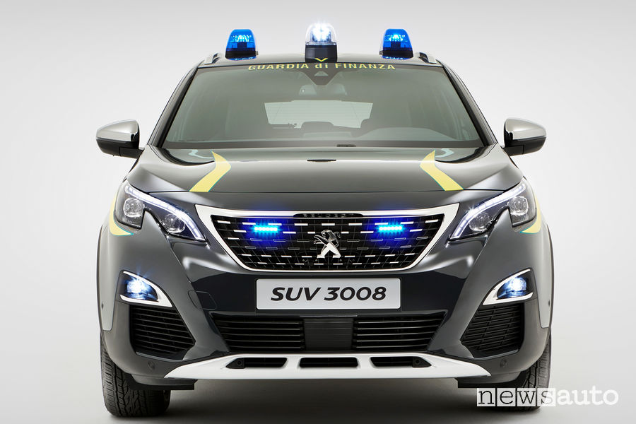Peugeot 3008 Guardia di Finanza vista frontale