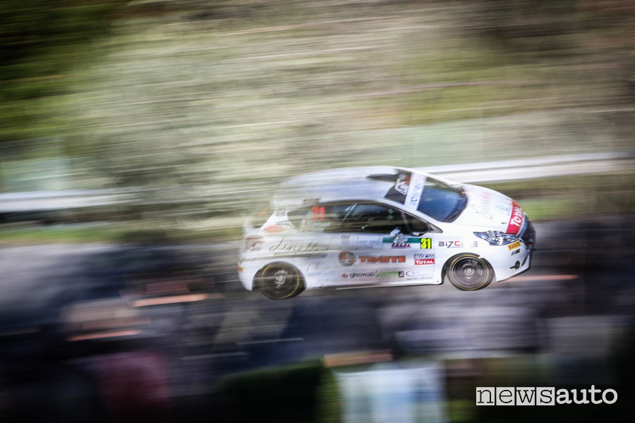 Peugeot 208 R2 impegnata nel Peugeot Competition 2019