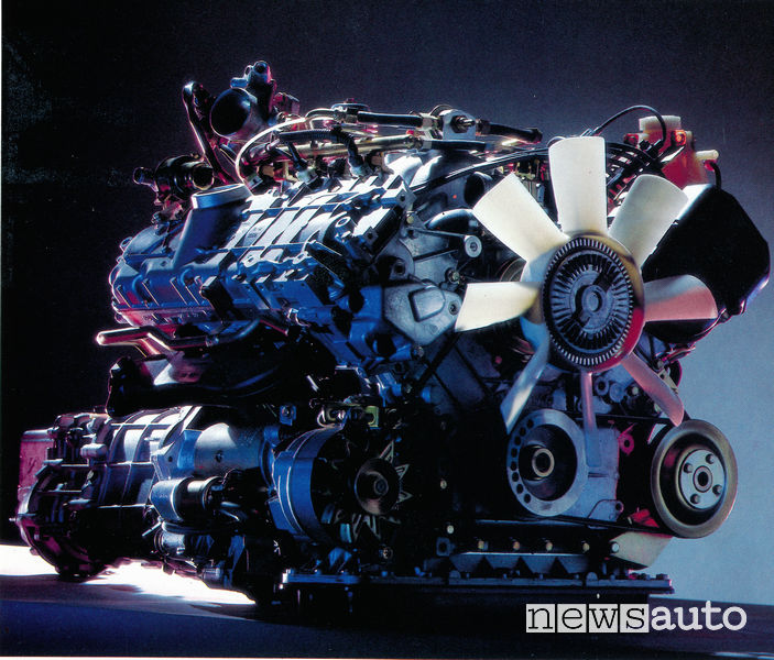Motore V6 PRV Peugeot 505