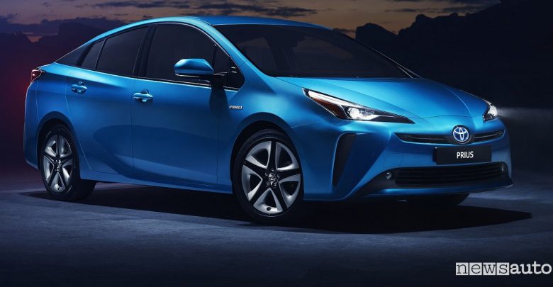 Toyota Prius AWD-i