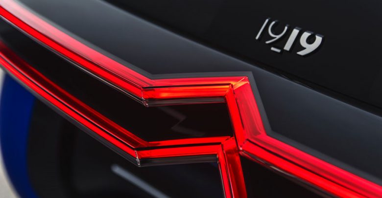 Citroën 19_19 Concept firma lunimosa LED Double Chevron