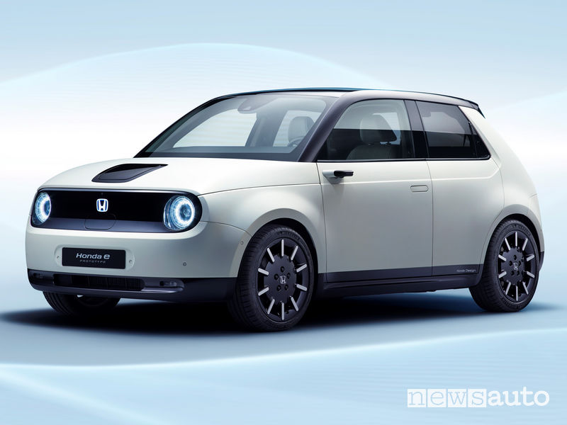 Honda e-Prototype vista di profilo