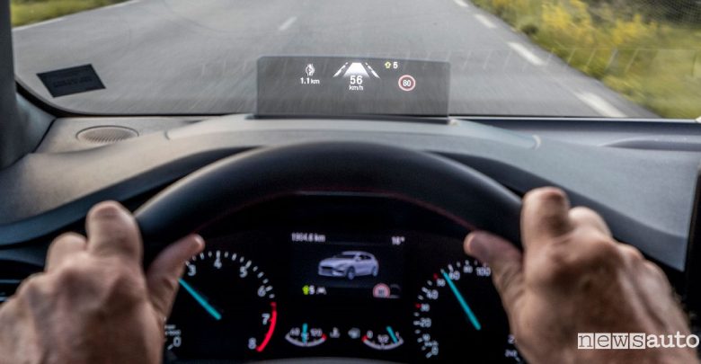Cruise control adattivo evoluto Ford Focus